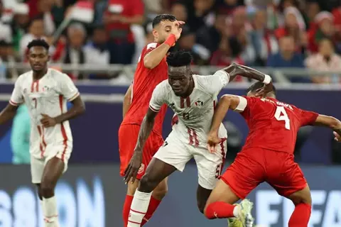 منتخب البحرين يقسو على السودان بثلاثية ويُوّدعان كأس العرب